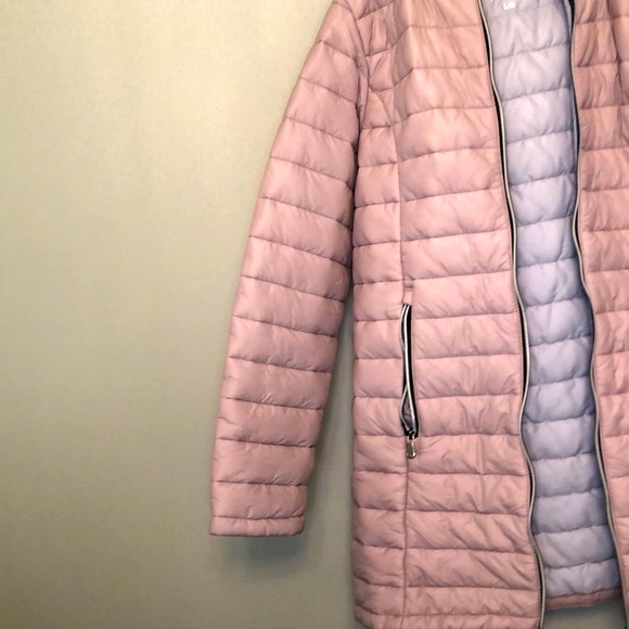 Light Weight, Slim Fit Women’s Puffer Coat - Picture 3 of 3